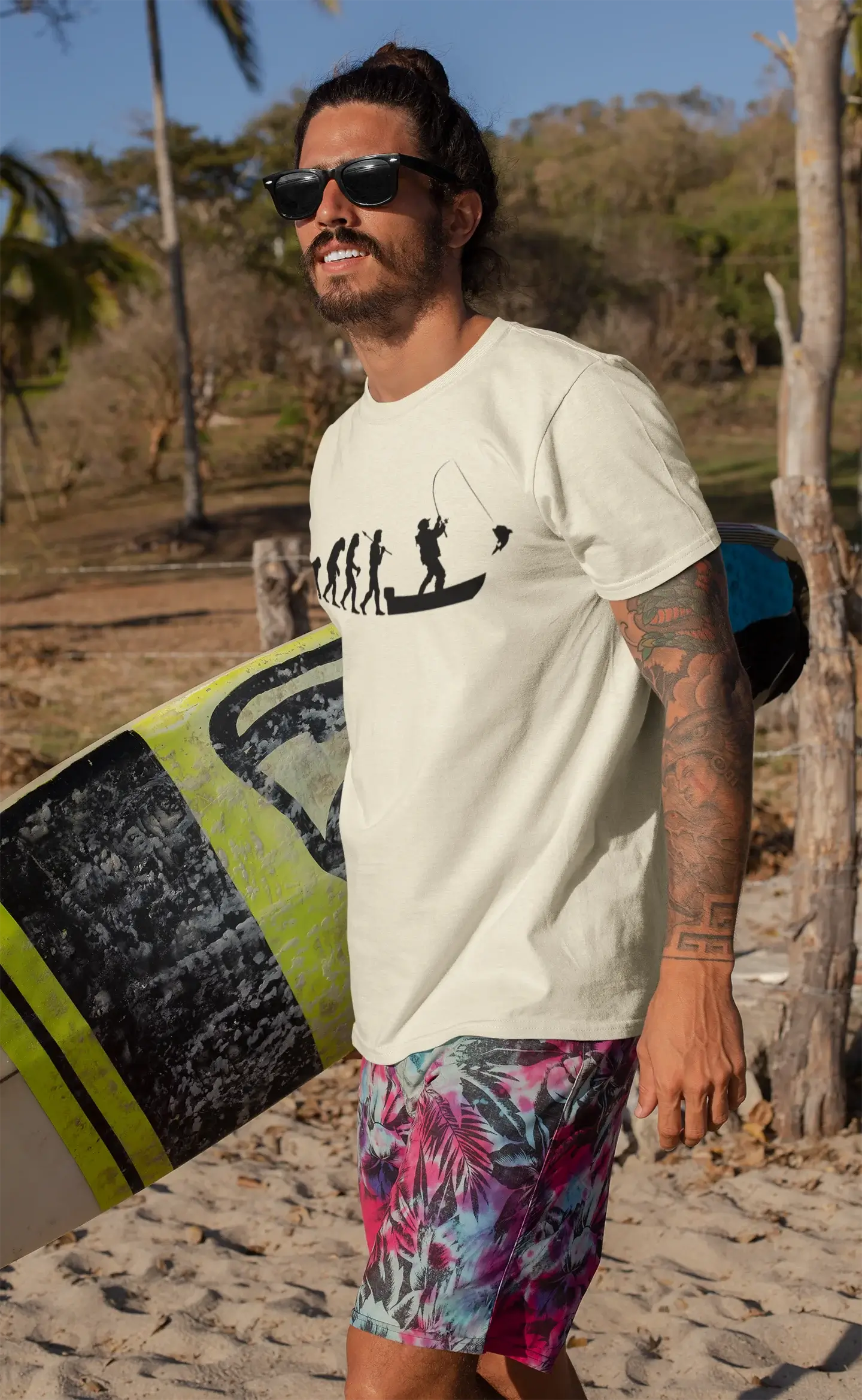 ULTRABASIC - Graphic Printed Men's Evolution of the Fishing Boat T-Shirt Navy