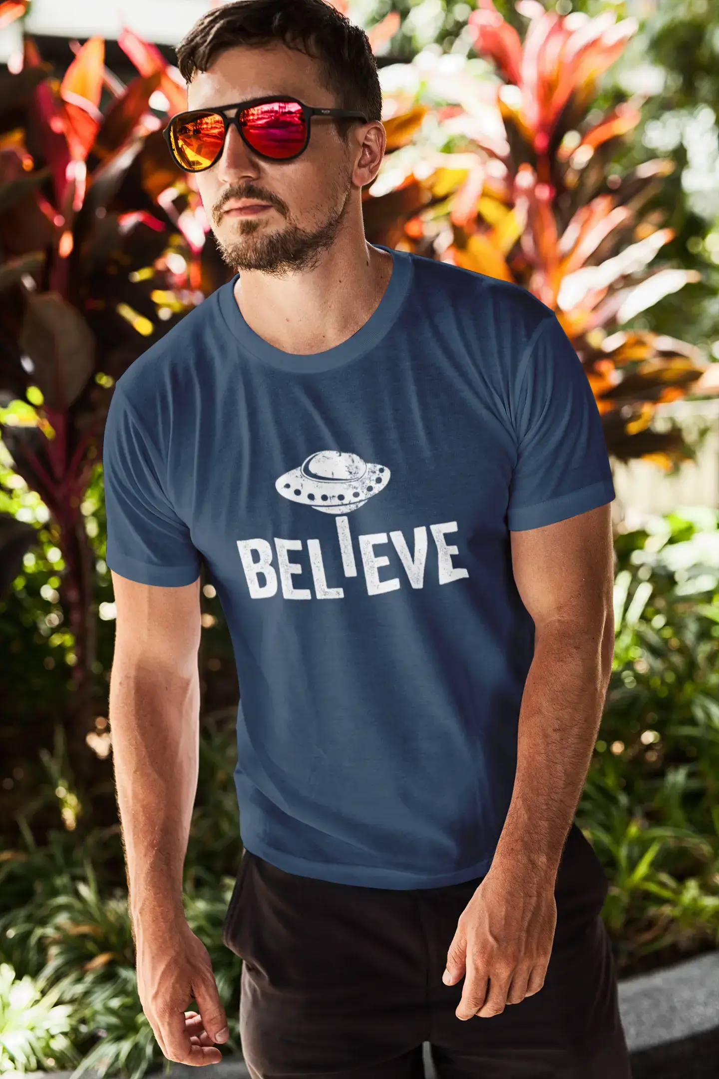 ULTRABASIC - Graphic Men's Believe UFO Alien T-Shirt Funny Casual Letter Print Tee Navy