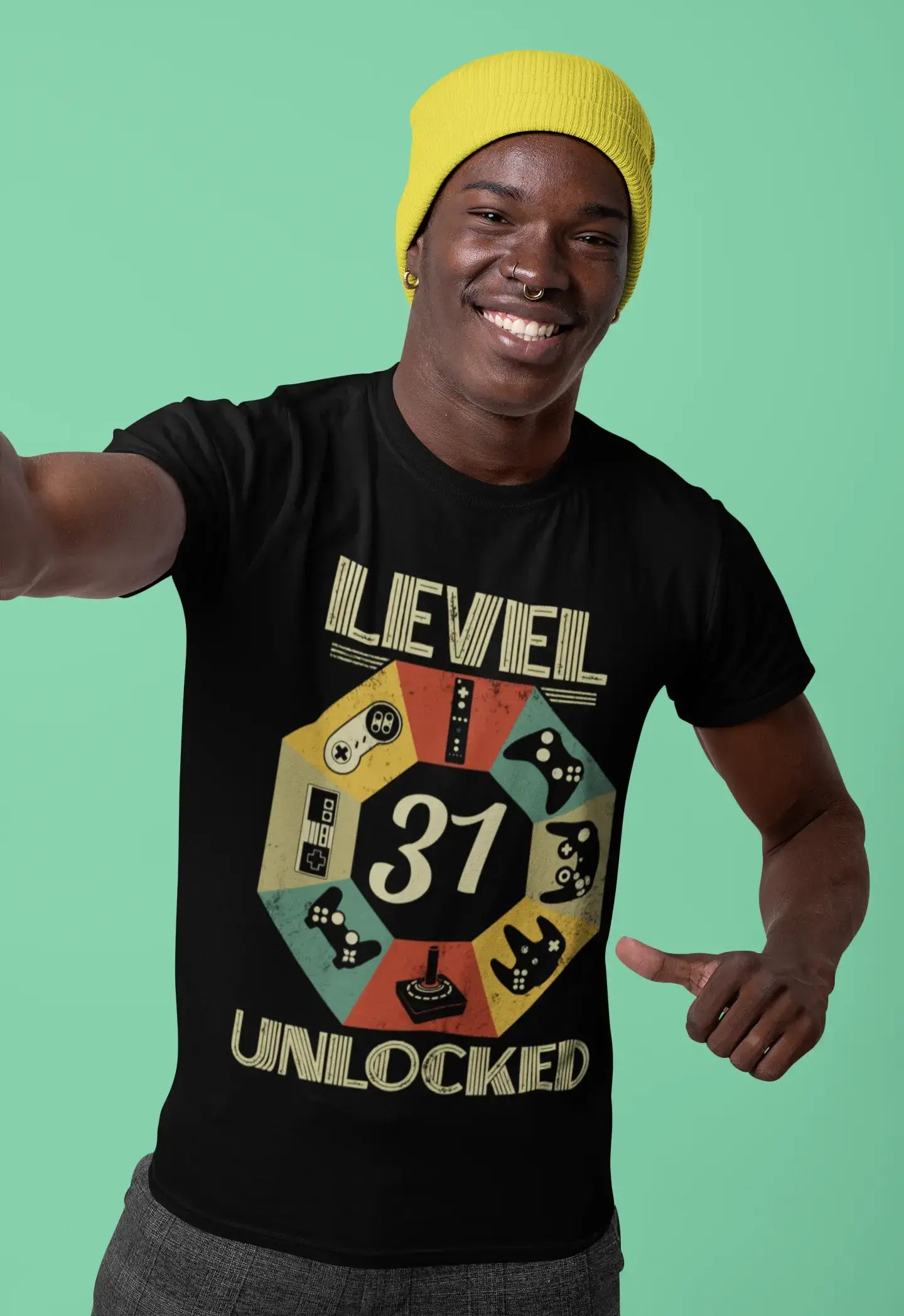 ULTRABASIC Men's Gaming T-Shirt Level 31 Unlocked - 31st Birthday Gift for Gamer Tee Shirt