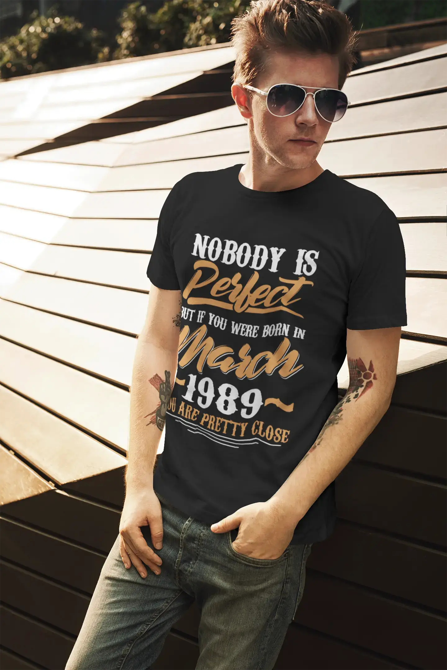 ULTRABASIC Men's T-Shirt Nobody is Perfect but If You are Born in March 1989 - Funny 32nd Birthday Gift Tee Shirt