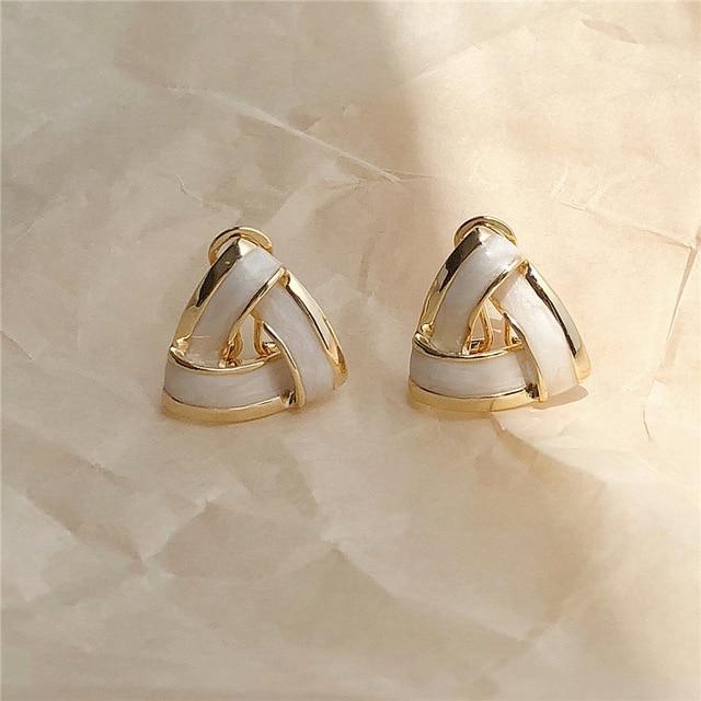 HUANZHI 2019 White Geometric Round Square Irregular Hollow Pearlescent Starry Sky Calla Lily Enamel Earrings for Women Girls